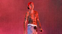 justin-bieber-1747456944687_169.jpeg