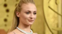 sophie-turner_169.jpeg