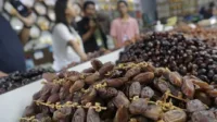 berburu-kurma-tak-ada-kurma-israel-dijual-di-tanah-abang-2_169.jpeg